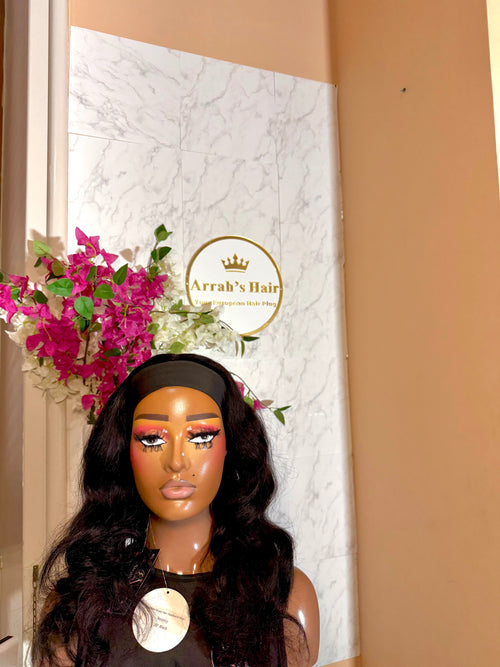 20” Bouncy Headband Wig