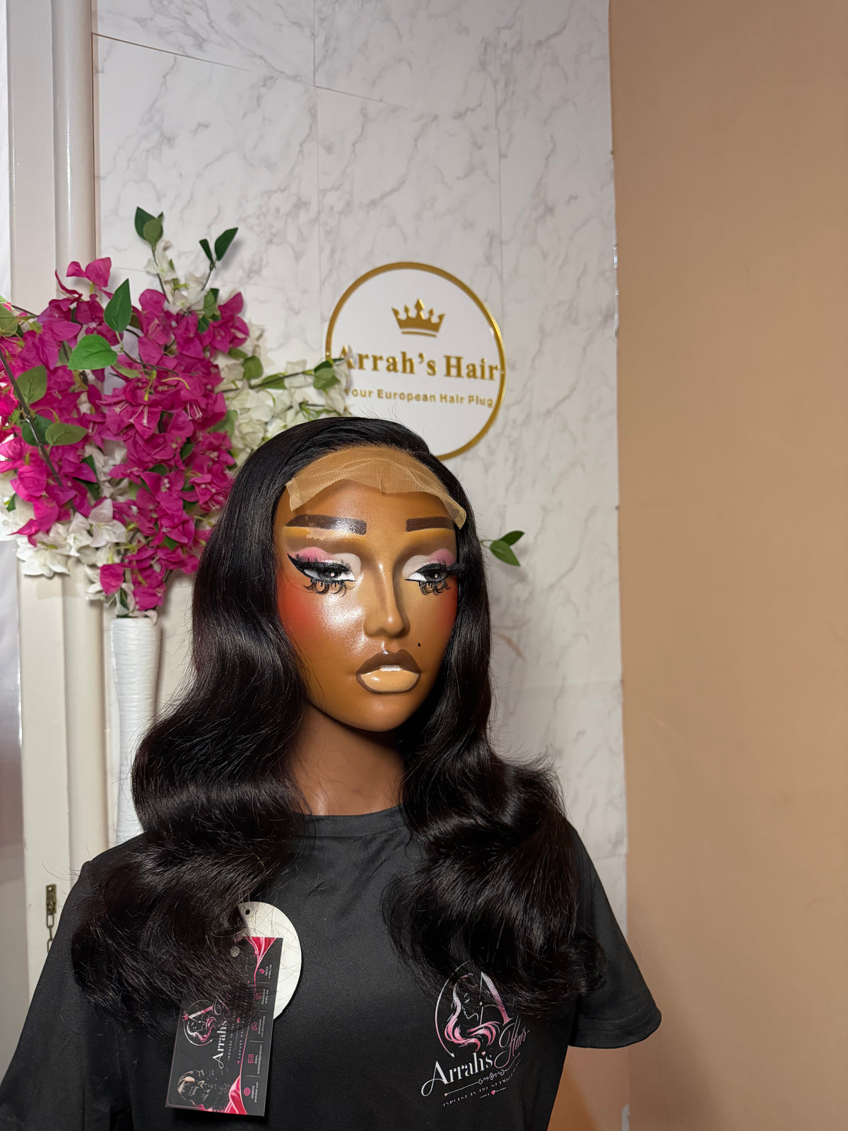 16” Black Bouncy Wig